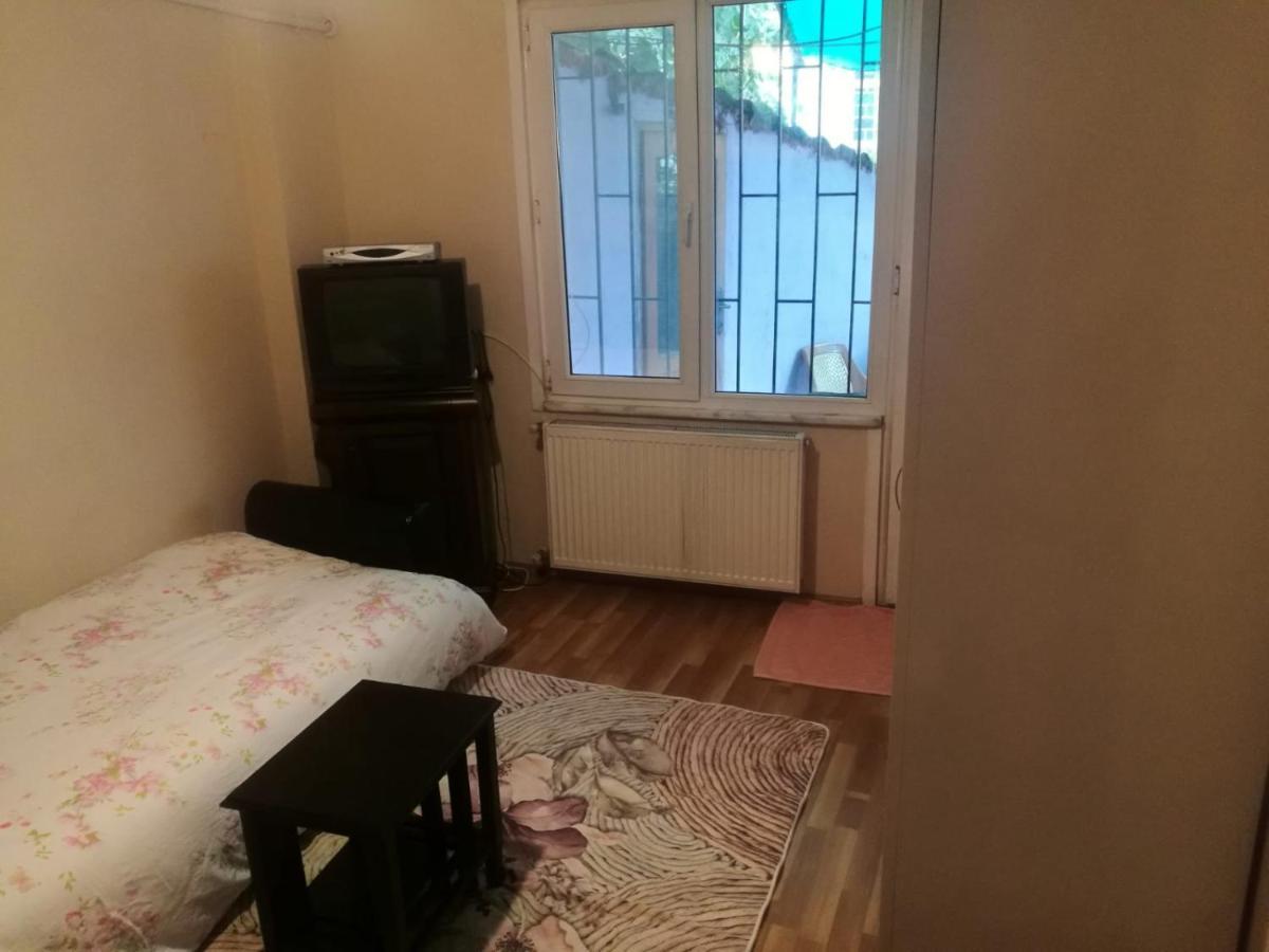 Shared House With Private For Rent In Uskudar Near Seaside, Very Accessible To All Transportations Istanbul