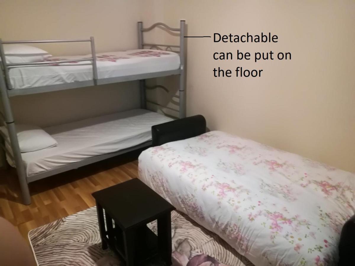 Shared House With Private For Rent In Uskudar Near Seaside, Very Accessible To All Transportations Homestay *